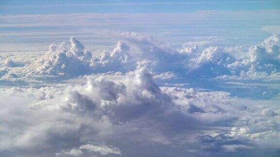 4K景观的Cloudscape从云端上方拍摄