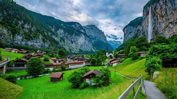 瑞士因特拉肯旅游村