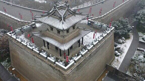 西安城墙的雪景