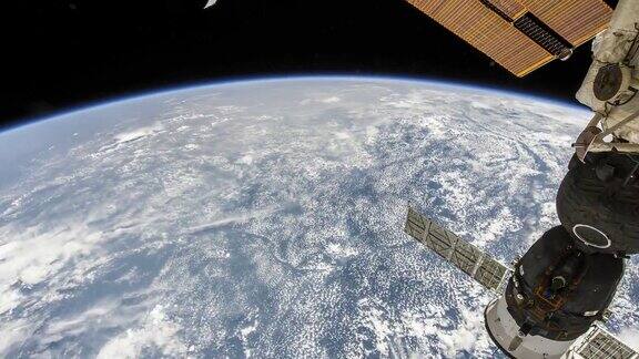 旋转的地球从国际空间站上看