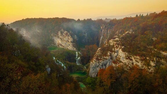 Plitvice湖国家公园的日出