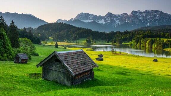 德国巴伐利亚州田园般的欧洲阿尔卑斯山