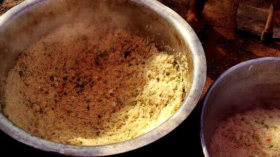 用平底锅煮米饭