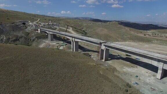 高速铁路公路桥梁建设鸟瞰图-Sivas和安卡拉省之间高速铁路的基础设施研究-土耳其Ankara-Sivas土耳其06192019
