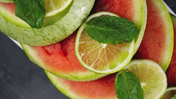 新鲜水果混合水果西瓜和酸橙Mft树叶在白色的桌子上拍摄各种水果有机健康水果品种各种新鲜水果