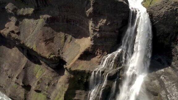 俯瞰冰岛海弗斯瀑布