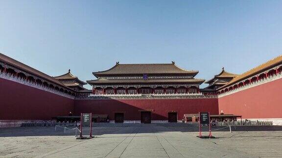 中国北京2016年3月21日:午门建筑(紫禁城的一部分)和天空中国北京