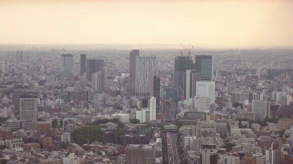 东京城市高速公路的鸟瞰图