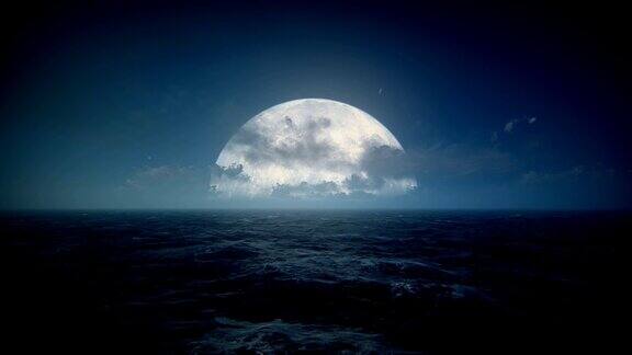 月亮在海