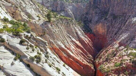 无人机拍摄的犹他州狭缝峡谷