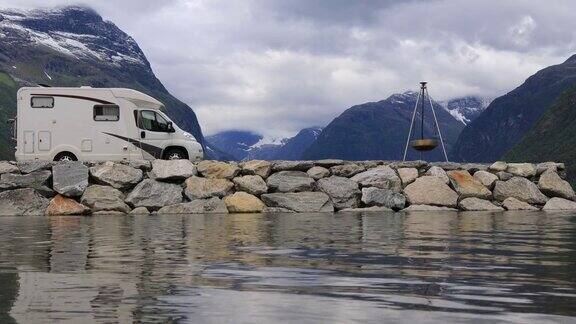 家庭度假旅行房车度假旅行房车