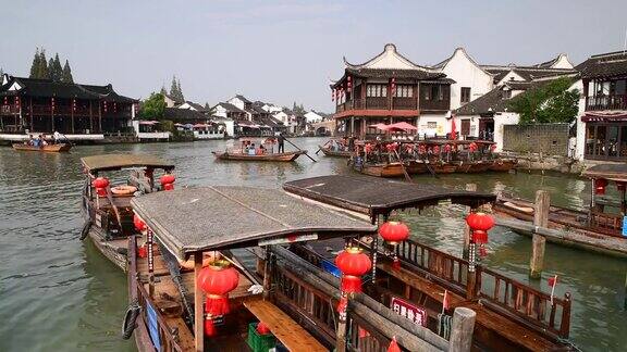 朱家角是位于中国上海青浦区的一座古镇