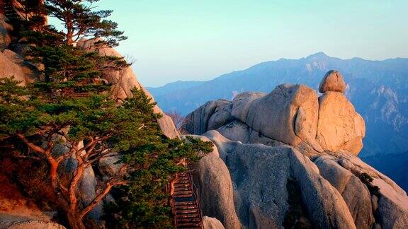 韩国雪山国家公园蔚山巴维的日落