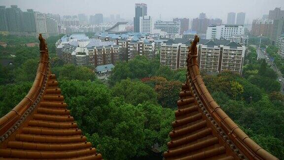 武汉城市景观最著名的寺庙屋顶装饰慢镜头全景4k中国