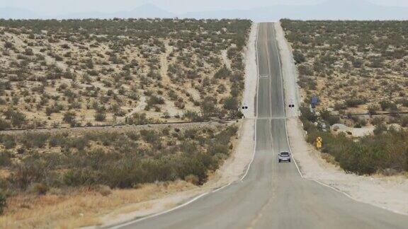 死亡谷国家公园:笔直的空路