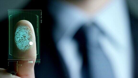 商人扫描指纹生物识别身份并批准未来的安全概念和密码控制通过指纹沉浸在未来的技术和控制商业