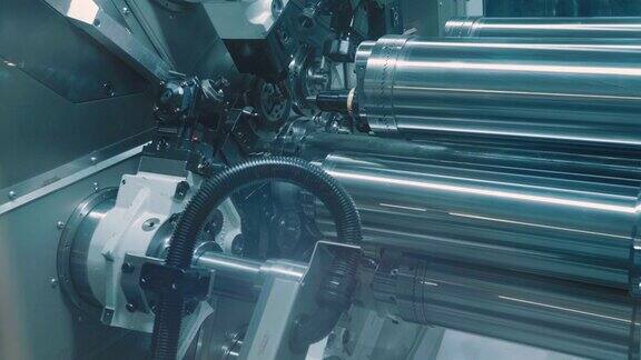 工业自动化和机器人工程的特写其中机器人或机械臂制造工业部件