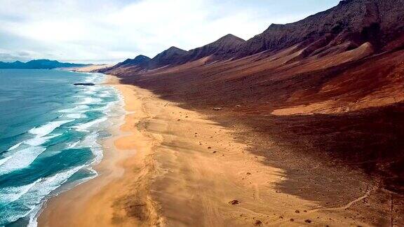 沙漠海滩PlayadeBarlovento的鸟瞰图Jandia半岛上的富埃特文图拉加那利群岛西班牙
