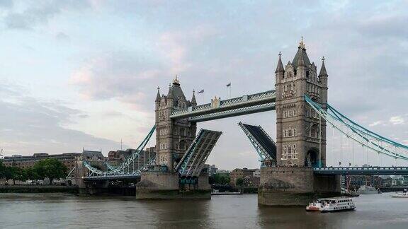 延时:英国伦敦塔桥日落之夜