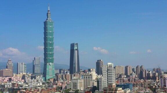 白天一架无人机拍摄台北台湾城市景观以旅游吸引和旅游为主