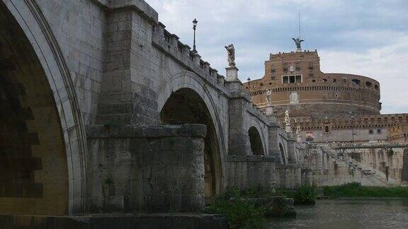 意大利罗马城堡圣天使桥台伯河湾观景4k