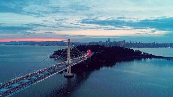 海湾大桥和旧金山的航拍视频