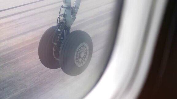 飞机起飞时的4k慢镜头
