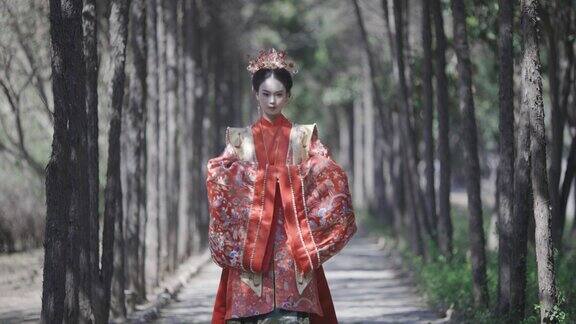 中国妇女穿着汉服古代服装