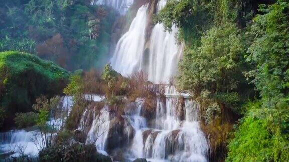 梯洛苏瀑布位于乌蓬野生动物保护区是泰国最高的瀑布