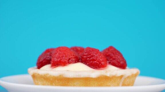 草莓香草奶油海绵蛋糕