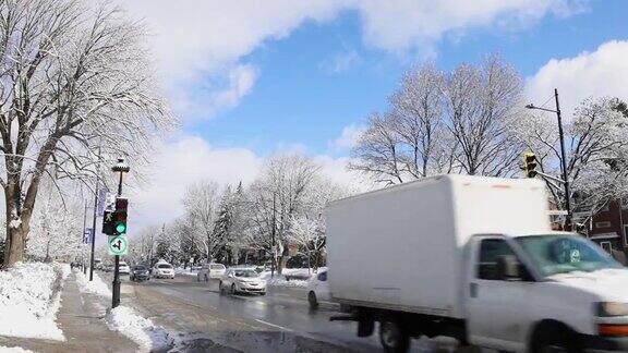 蒙特利尔雪布鲁克街景后的一场暴风雪