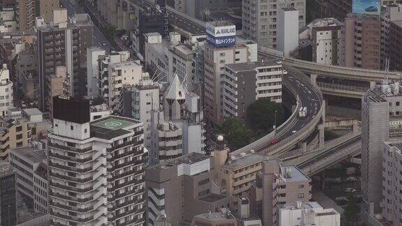东京城市高速公路的鸟瞰图