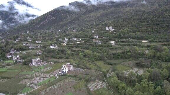 中路藏族村庄