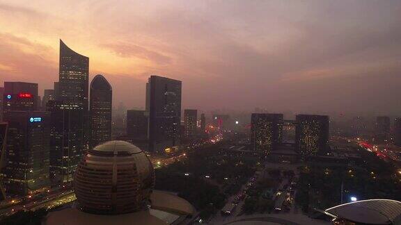 日落天空飞行杭州著名的现代市区交通航拍全景4k中国