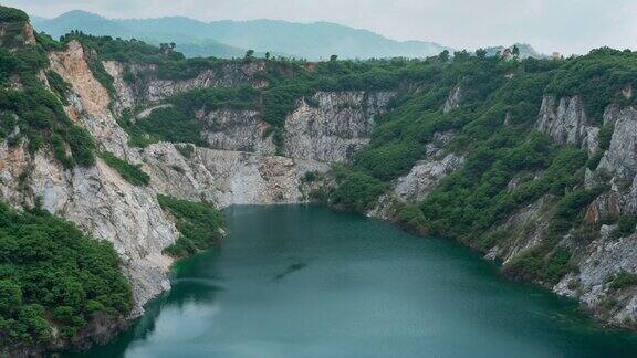 泰国春武里美丽的延时人造峡谷