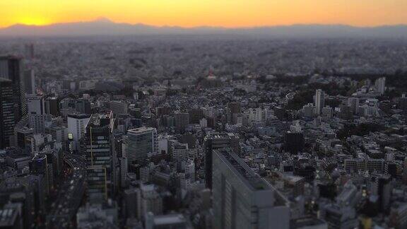 日落时分的东京