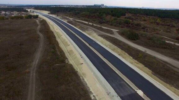 天线:农村新公路建设