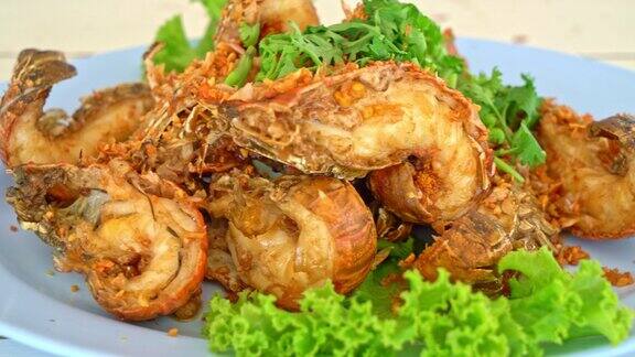 大蒜炒小龙虾或虾蛄-海鲜风格