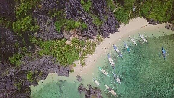 菲律宾巴拉望美丽海滩的鸟瞰图