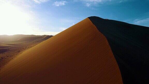 沙漠沙丘鸟瞰图无人亚洲中国