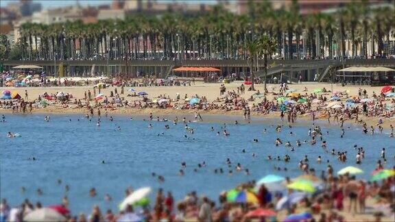 巴塞罗那的海滩时间流逝Tilt-shifteffect.4k