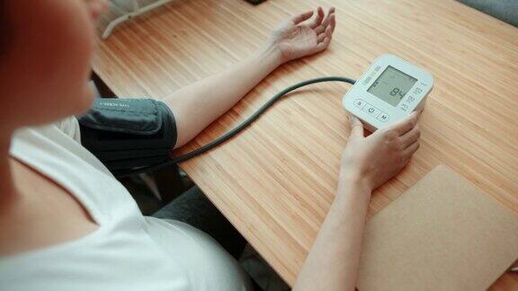 孕妇测量血压时高血压系统