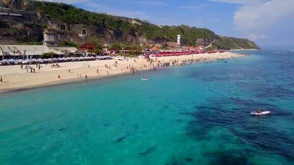 南巴厘岛的潘达瓦海滩