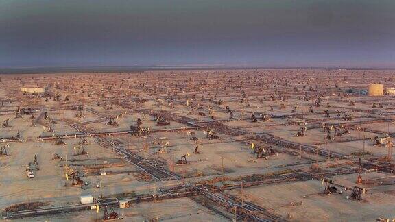 朦胧的日落在广阔的油田在密苏里三角CA-无人机射击