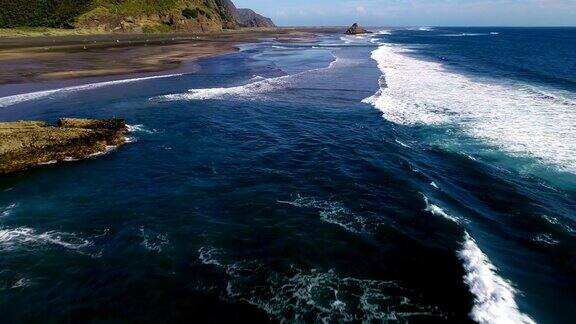 鸟瞰图Karekare海滩新西兰