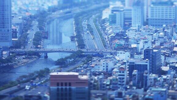 胡志明市的一个小繁华小镇发生了交通堵塞
