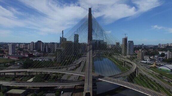 巴西圣保罗的Estaiada桥