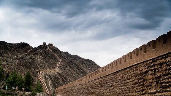 嘉峪关悬挑长城风景在甘肃省