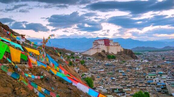 4K延时电影《日喀则寺日出景》日喀则中国西藏