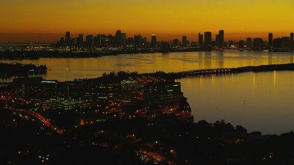 黄昏的迈阿密海滩鸟瞰图